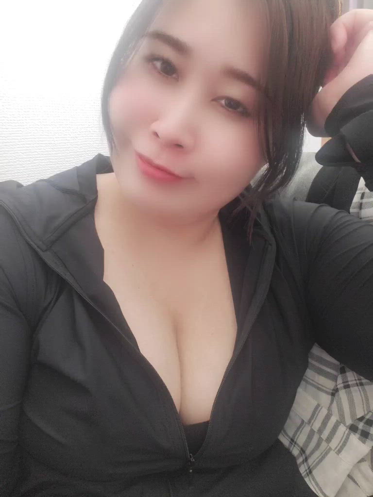 致しません。