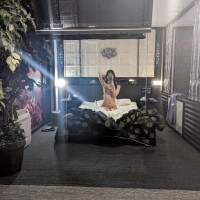 明日まだ空いてます♡