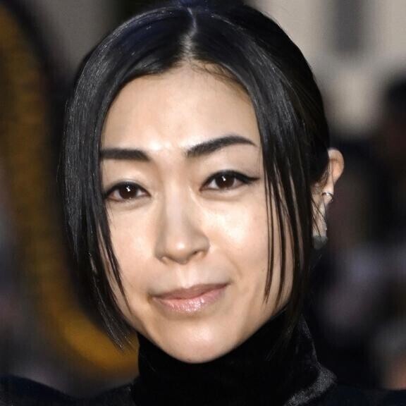 宇多田ヒカルも只のエージェント(°▽°)そう！ウ○コって事です