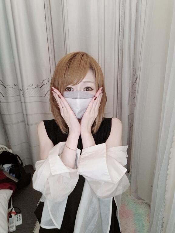 ねぇ…？???