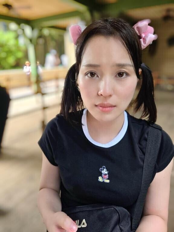 お疲れ真顔笑