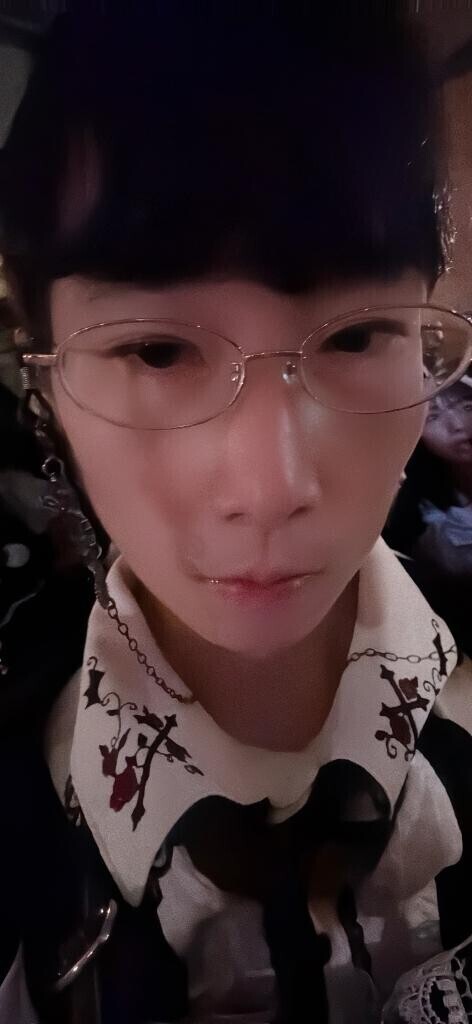 真っ暗だけど写真撮ってみた♡