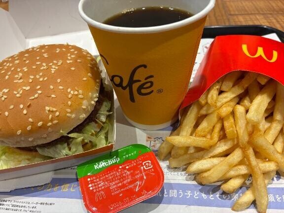 やっと納得のバーガーに(o^^o)ありつけたぜ