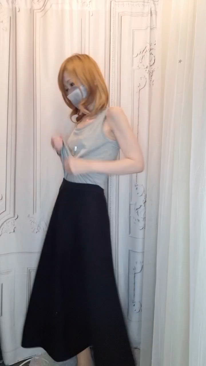 ひまりぬぎぬぎ