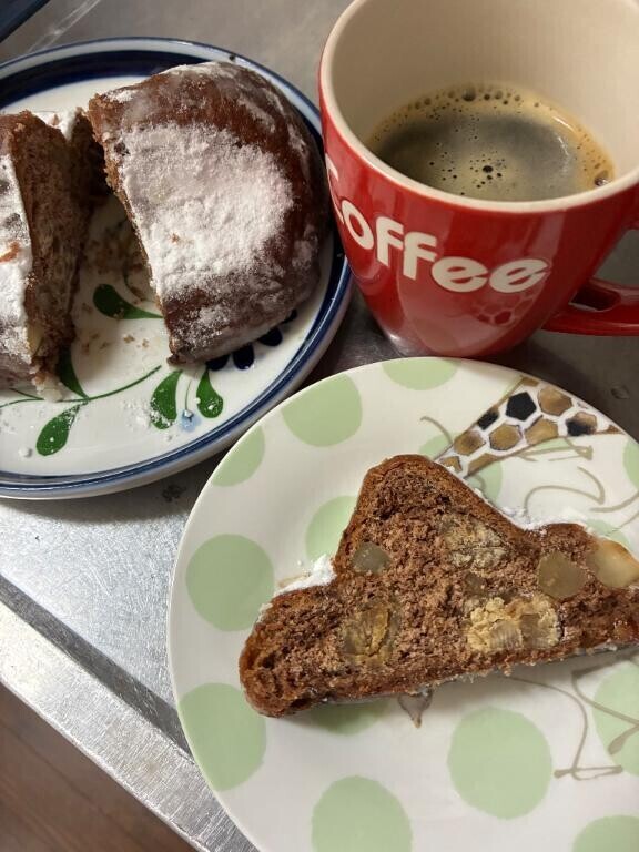 手刀で(o^^o)カット