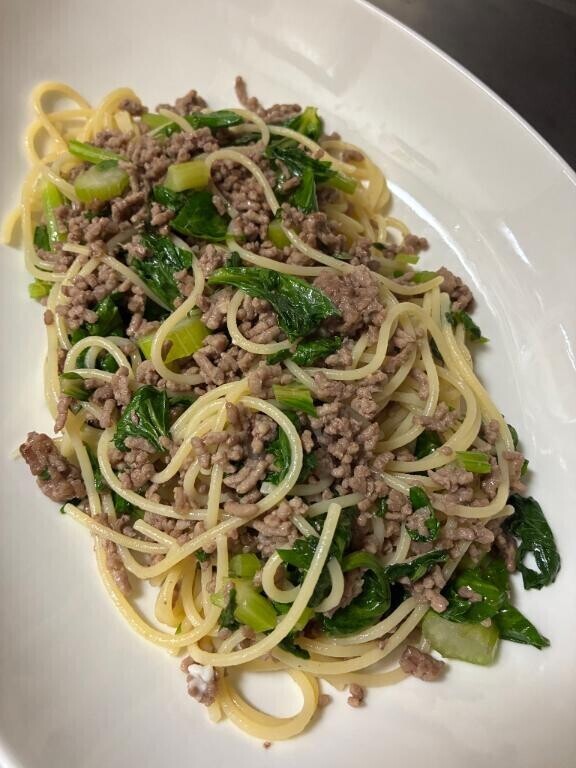 セロリの( ・∇・)塩ゲッティ〜