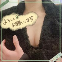 頭キチッと胸ポロン