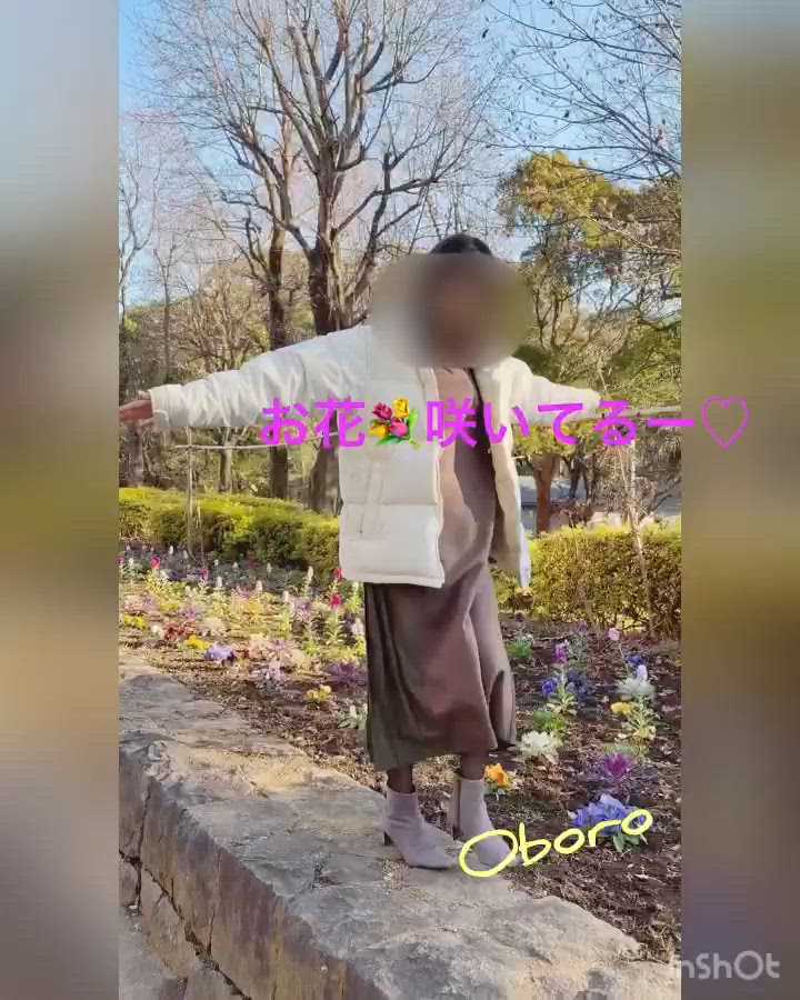 お花沢山、花壇だもんっ！