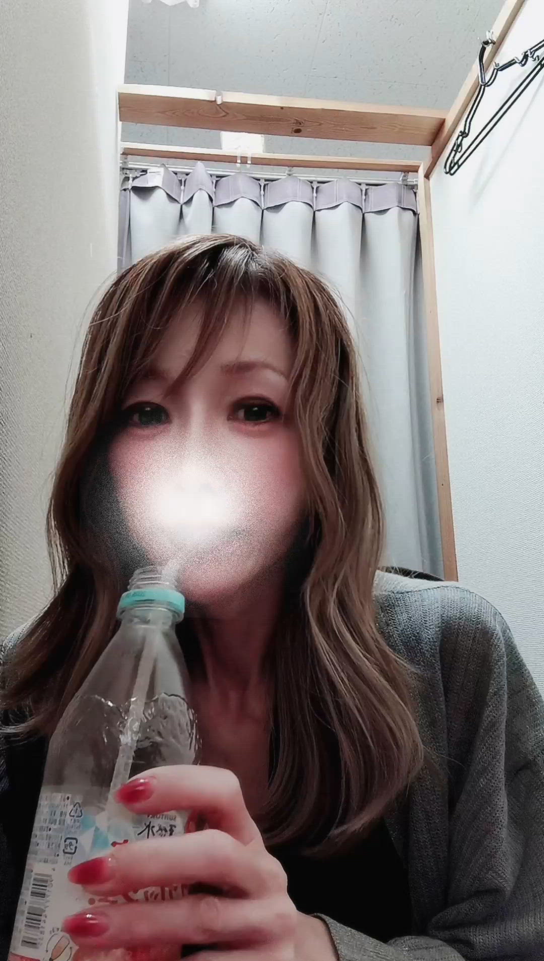 動画　休憩中