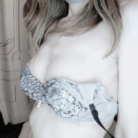 おっぱい見せ！