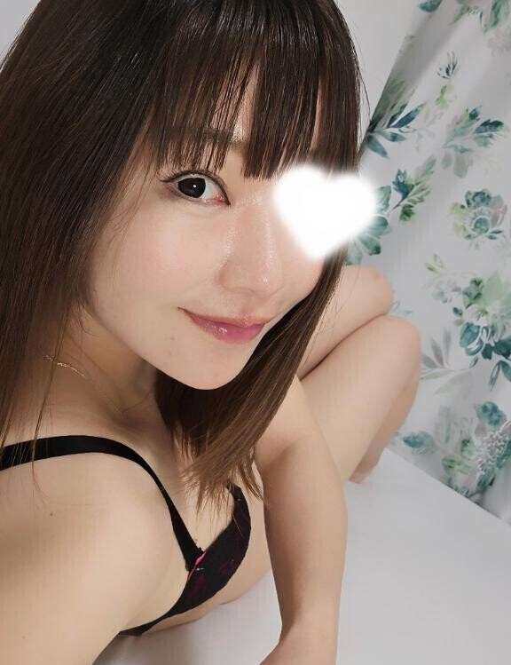 珍しく上目遣い