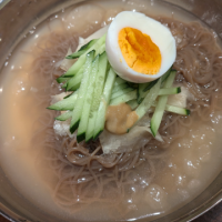 やっと