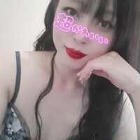 素足で…