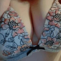 ??脱がしながら触わられるのが好きな旦那様?