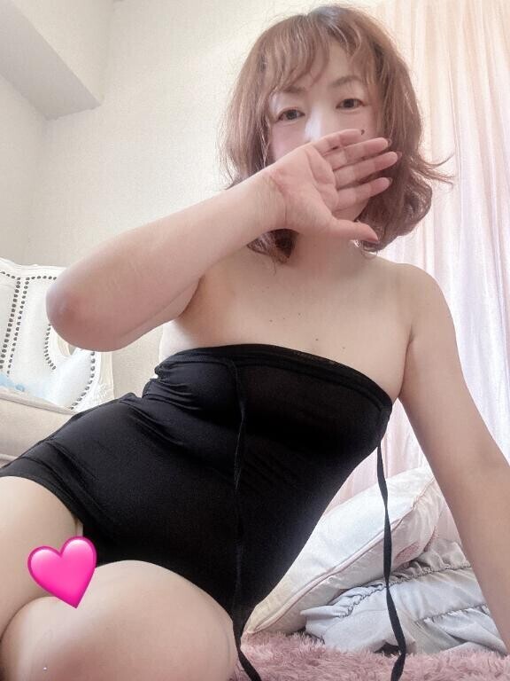 にやにやっ