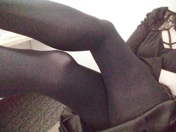 黒タイツ🦵