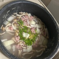 明日は炊き込みご飯を食べる。楽しみ。