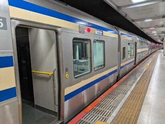 横須賀線直通総武線快速