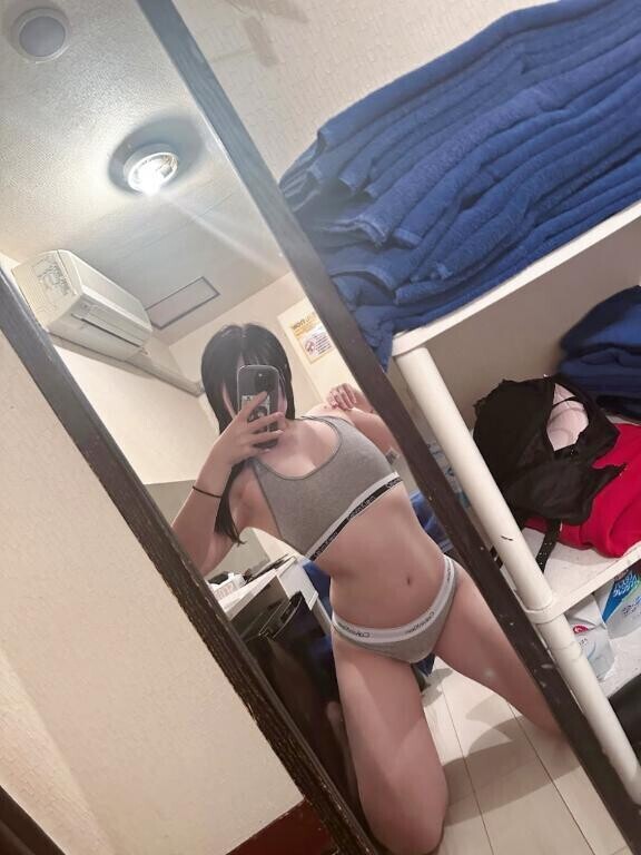 乳首たべたべさせて