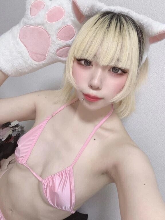 こんなに可愛くてスタイルのいい子とイチャイチャ出来るのは今だけ♡