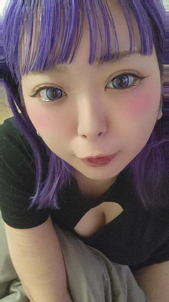 😈