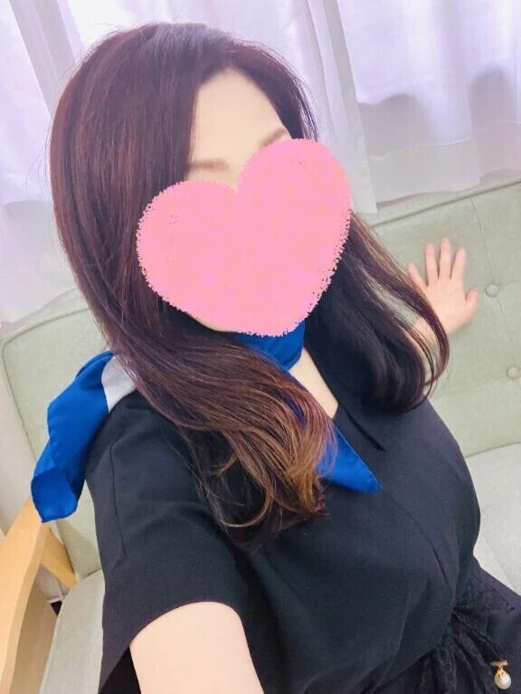青い空と少し風が強めな♥️