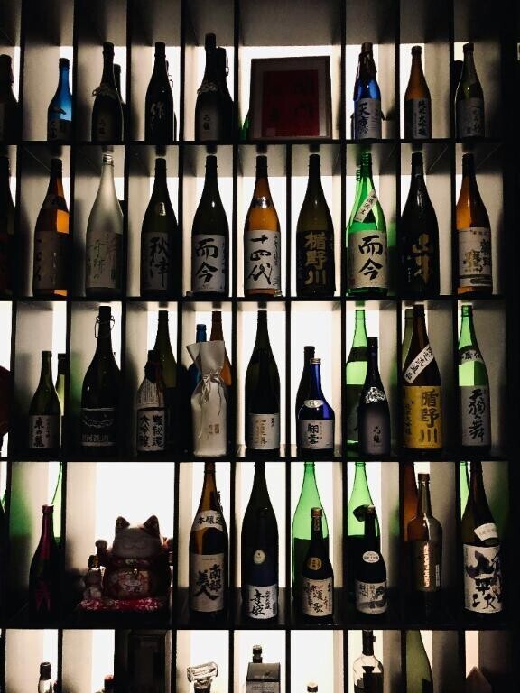 日本酒、好き？…一緒にどう？🍶✨
