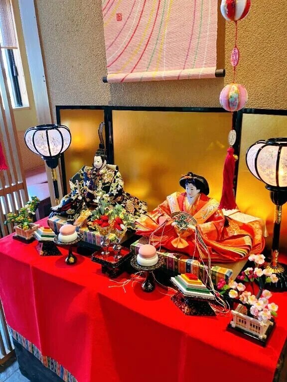 明日はひな祭りですね♥️