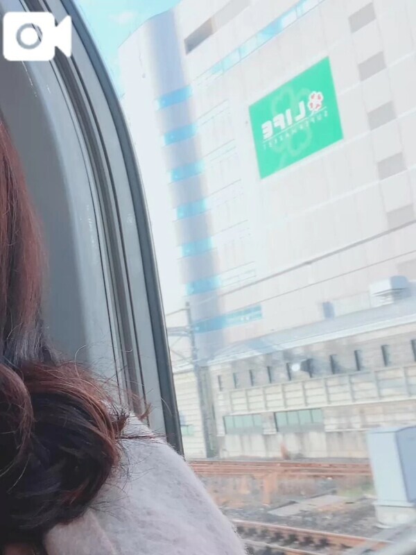 格差・・・🚃💨💨💨お２階窓際編