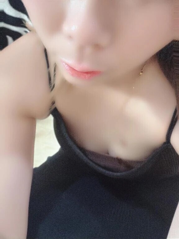 脱がして☆。.:＊・゜