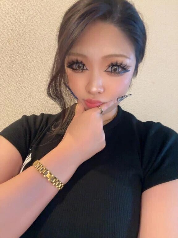 雨宿りしにくる？☔️♡