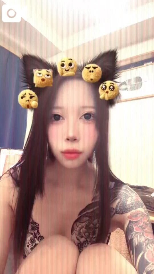 いただきますよ〜？食事タイム💘