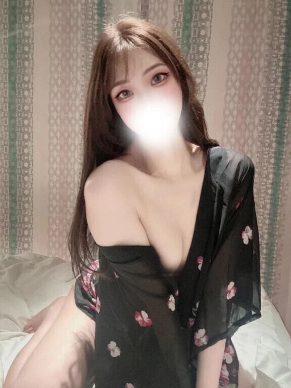 エロエロで登場🩷🩷