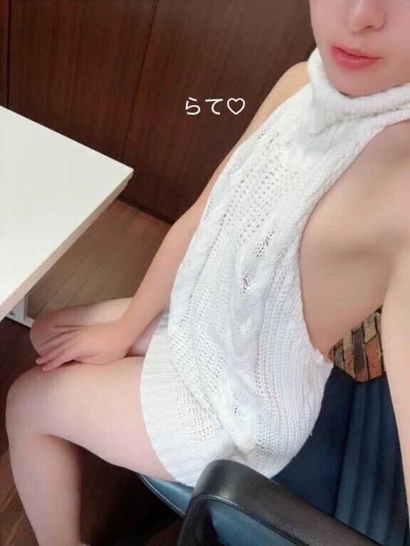 急遽‼️明日9日(火)、10:00-13:30出勤します🫰🏻💗