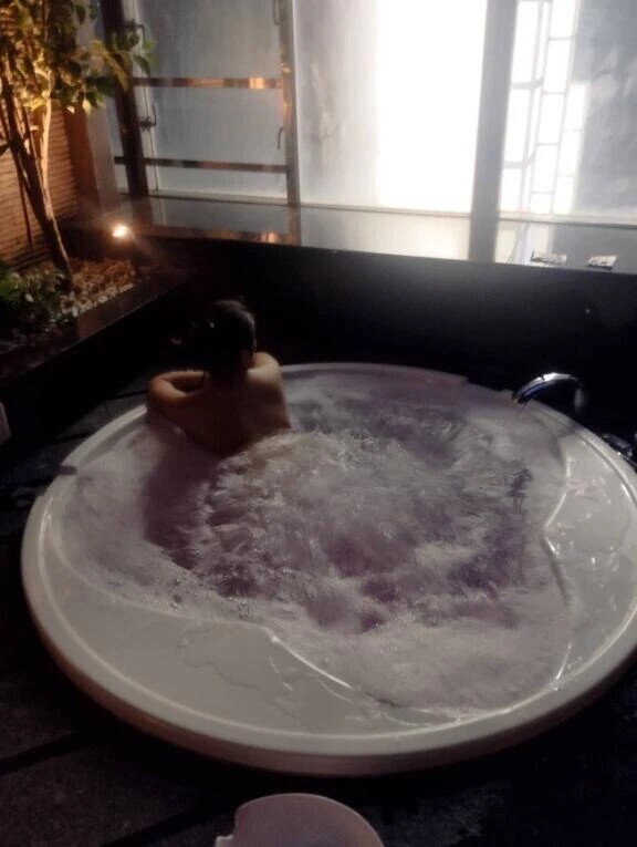 一緒に入ろ？🛁