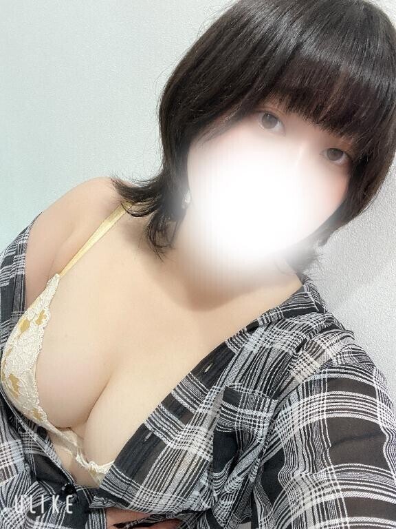 ?明日16:00からいます??