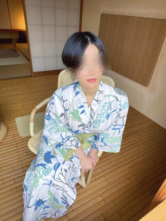美しすぎるGcupがノーブラだったりポロリしたり！ 隙だらけ着衣巨乳お姉さん
