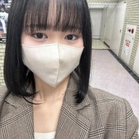 ?髪の毛染めたの！?