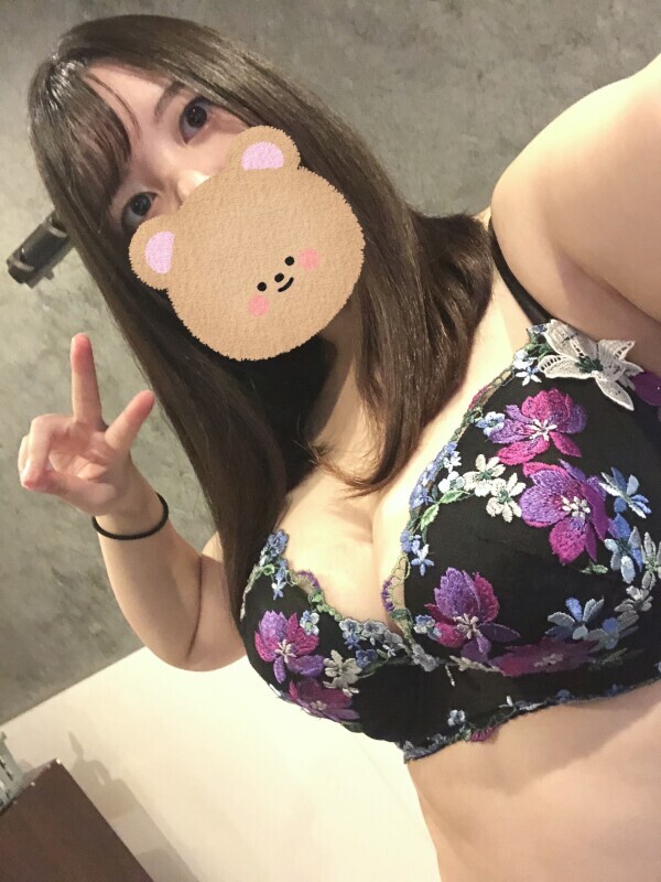 こんにちは·͜· ︎♡