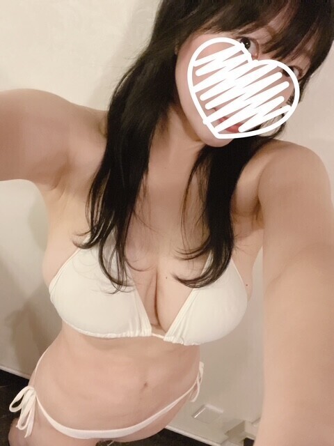 白ビキニ始めました