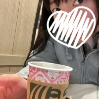 コソコソ自撮りする熟女