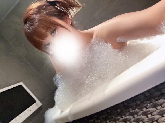 まってます