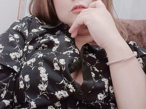 出ちゃってるよれあさん