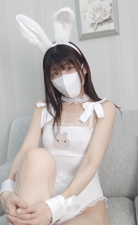 10:00〜22:00勤します