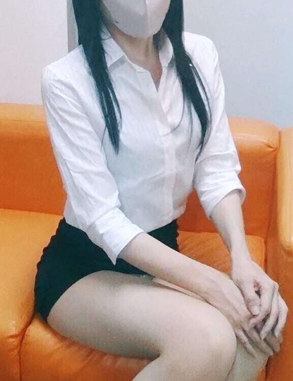‎10:00〜22:00出勤します‎