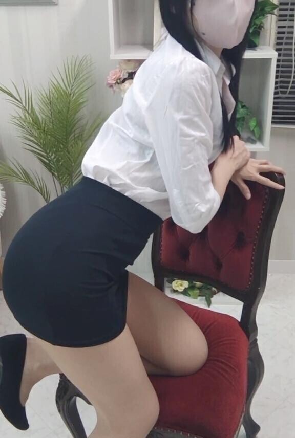 ‎10:00〜22:00出勤します‎