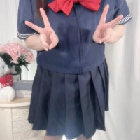 みいな