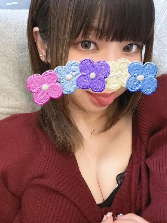 ぺろんっ😽💕