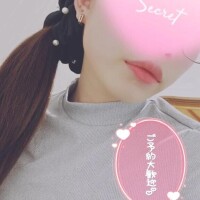 小春ひより