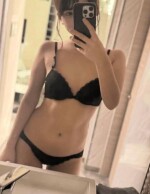 万人に愛される鉄板清楚系 今や不動の看板嬢 【みなみちゃん】